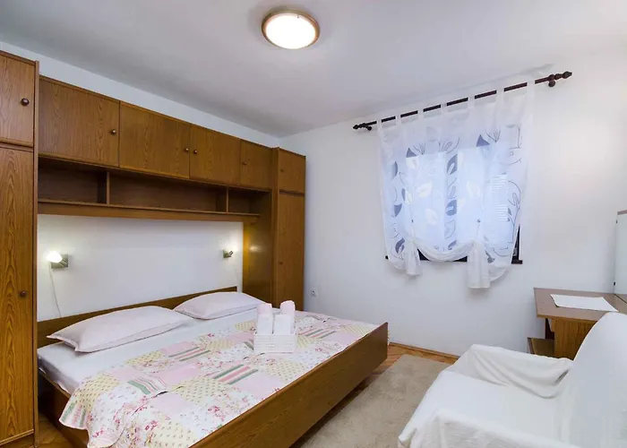 Apartment One-bedroom In 7